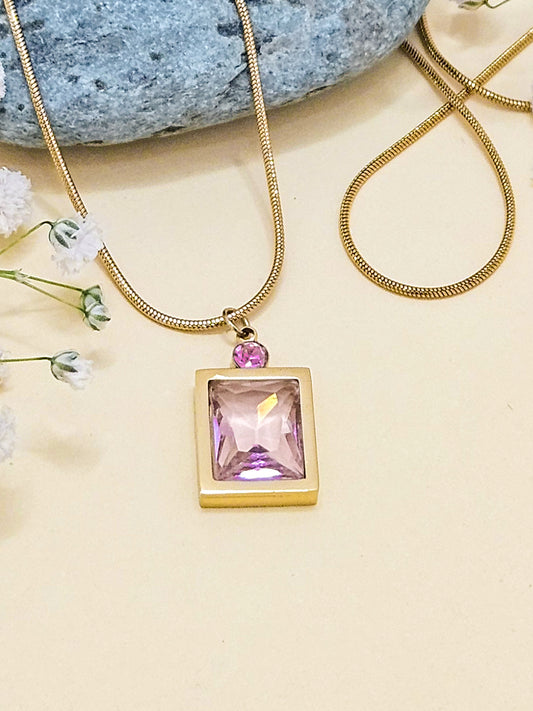 Pink Radiance Anti-Tarnish Pendant Necklace – Lightweight & Elegant